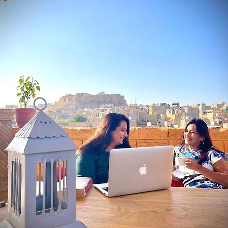 Jaisalmer Hostel Crowd ภายนอก รูปภาพ