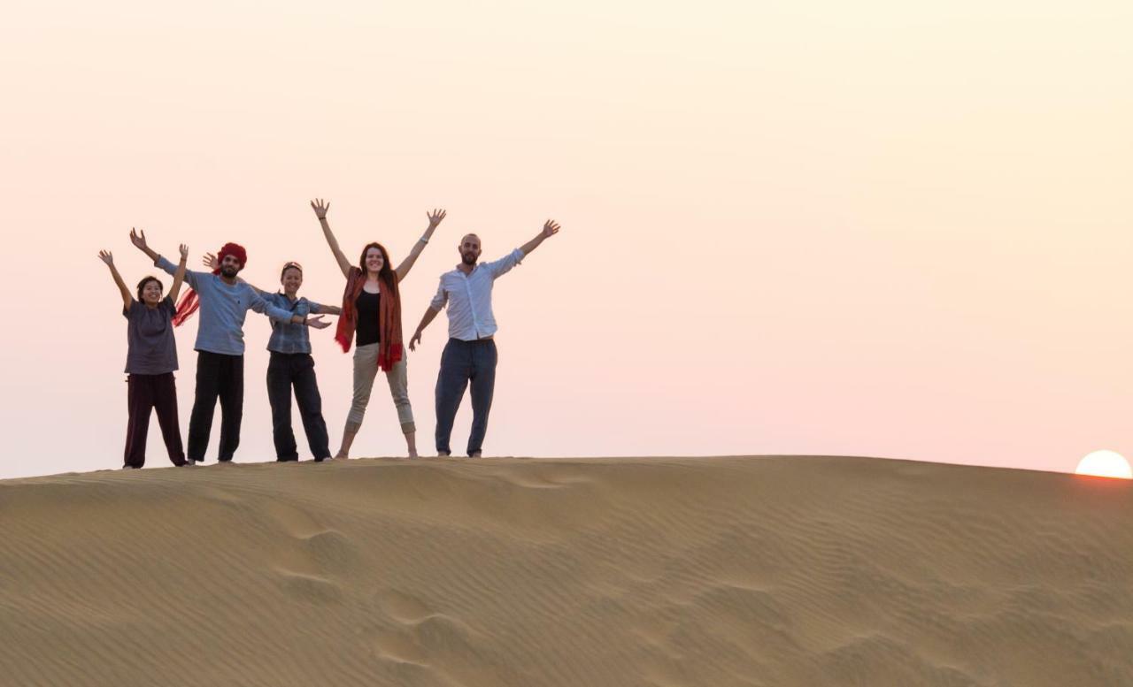 Jaisalmer Hostel Crowd ภายนอก รูปภาพ